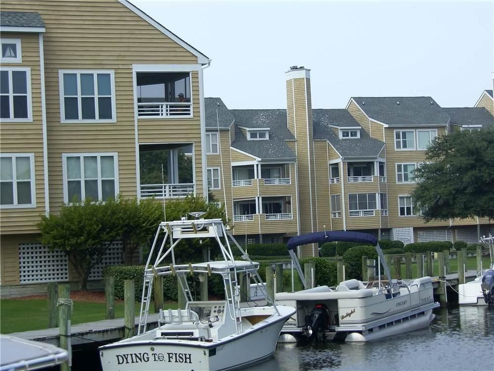 Pirate'S Cove Resort Condos Мантео Екстериор снимка