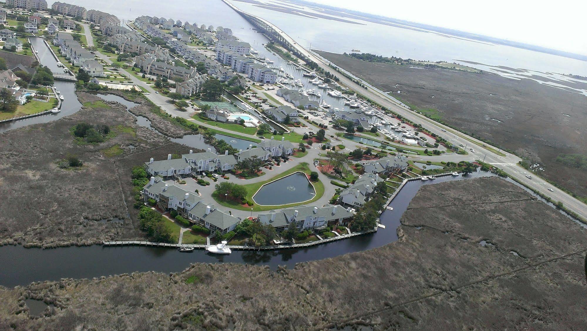 Pirate'S Cove Resort Condos Мантео Екстериор снимка